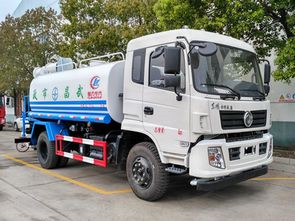 農藥噴霧車與飼料車 現(xiàn)代農業(yè)中的專用車輛應用對比